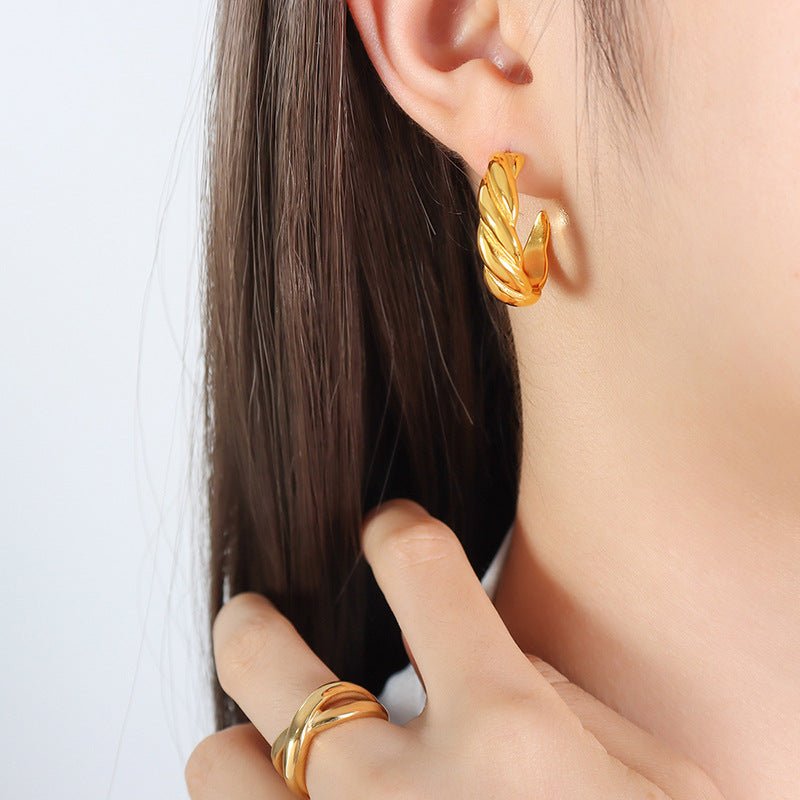 18K Gold Atmospheric Ring Geometric Twist Design Earrings - JuVons