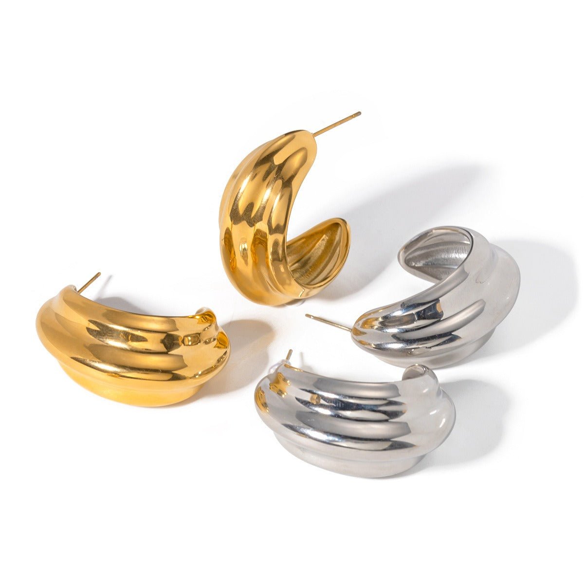 18k gold classic C-shaped design earrings - JuVons