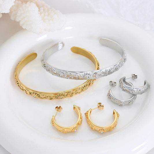 18K gold embossed star and moon zircon bracelet and earrings set - JuVons