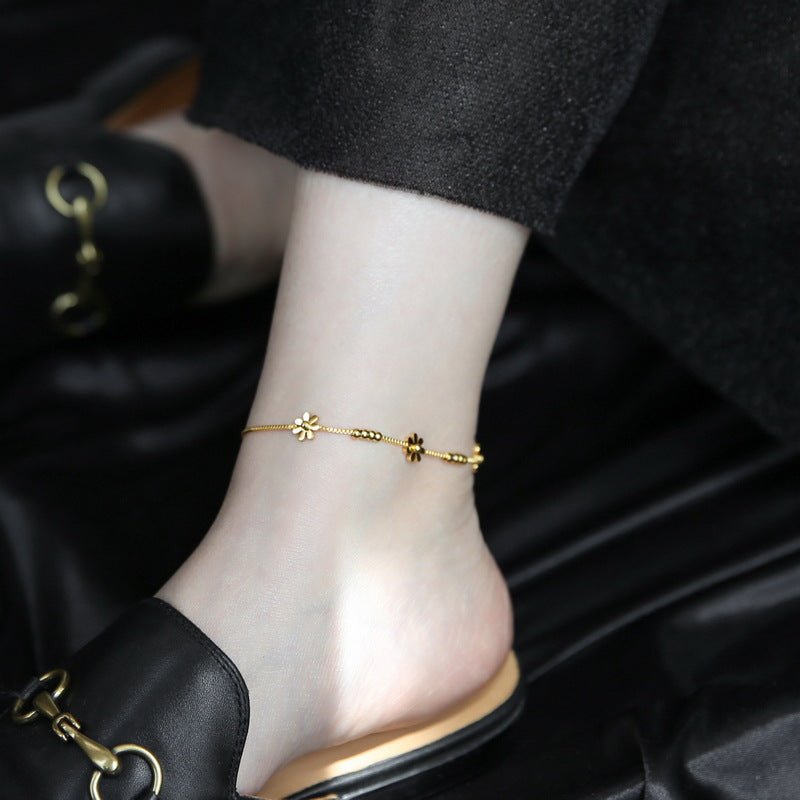 18K Gold Exquisite Simple Sweet Daisy Design Anklet - JuVons