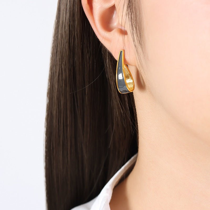 18K Gold Geometric U Shape Earrings - JuVons