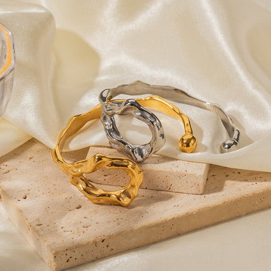 18K gold irregular shape design bracelet - JuVons