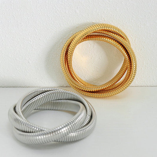 18K gold triple layer interlocking thread bracelet - JuVons