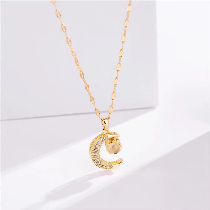 Light luxury fashion moon diamond projection necklace - JuVons