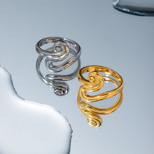 18K gold elegant geometric design ring - JuVons